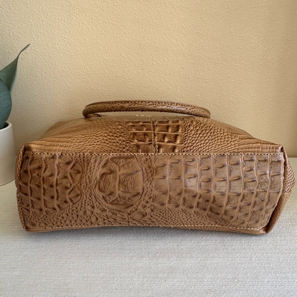 New Marc Fisher Faux Tan Crock Leather Large Bag - Picture 9 of 13